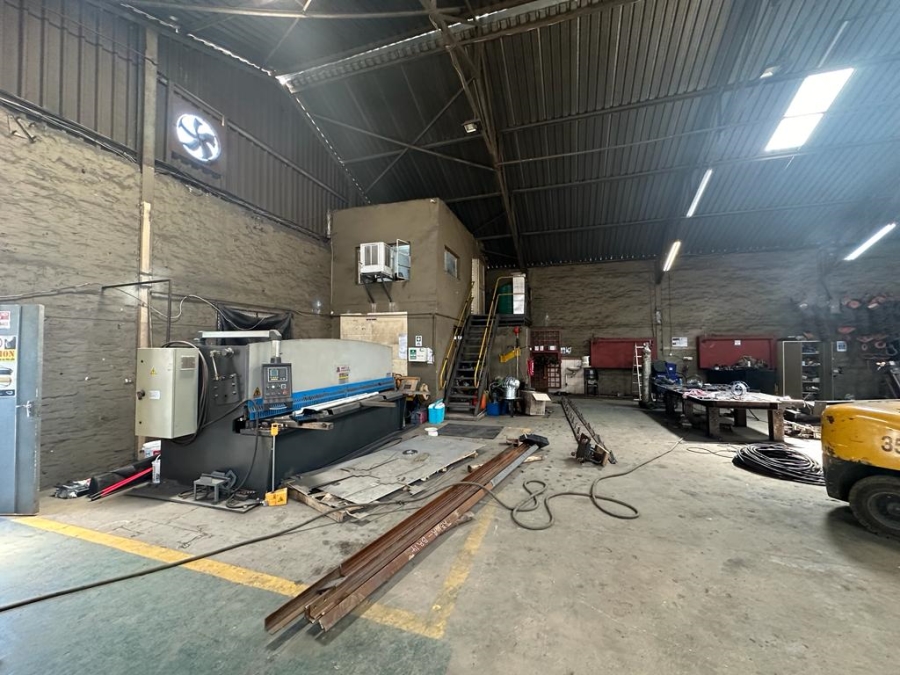 To Let commercial Property for Rent in Oos Einde North West